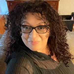 Meet your Posher, Roxana